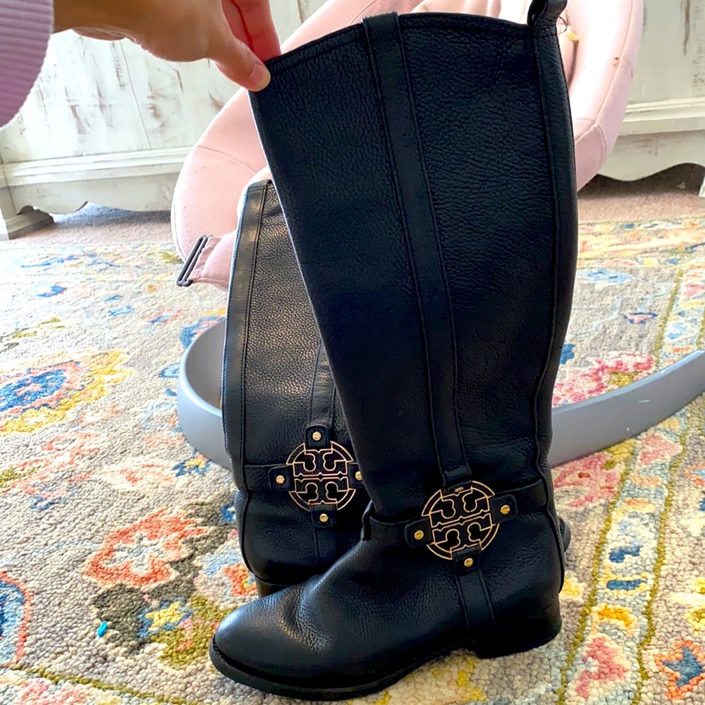 Tory Burch Leather boots👢